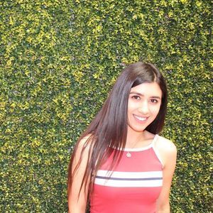 Meet your Posher, Araceli